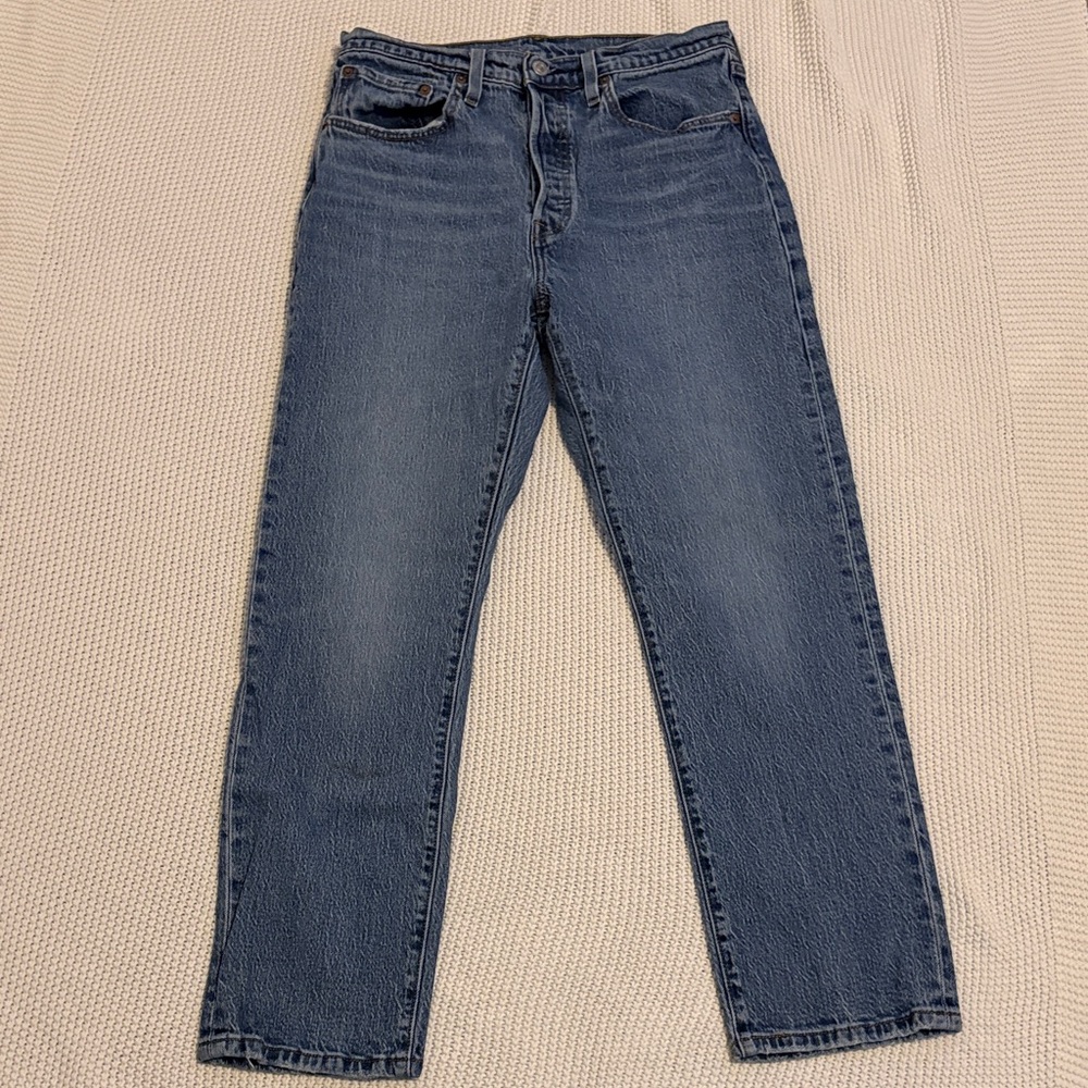 Levi's Women's Straight Leg Blue Jeans